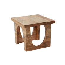 Load image into Gallery viewer, Mainland Stand