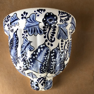 Urn Wall Pocket 8.5"